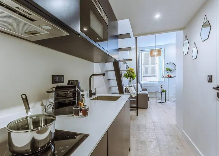 My Casa - Bunico 1 - Old Town Renovated شقة *