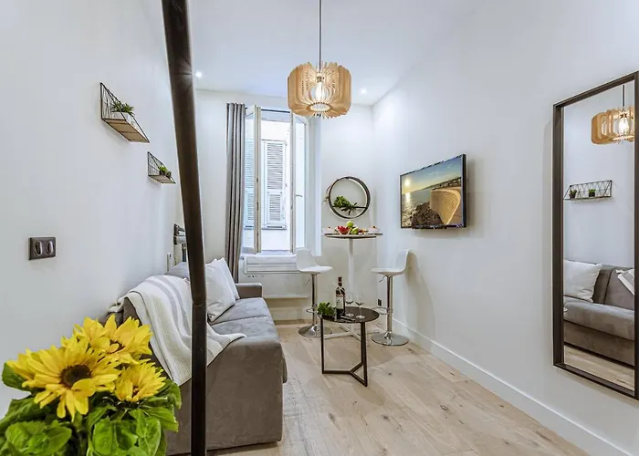 My Casa - Bunico 1 - Old Town Renovated شقة